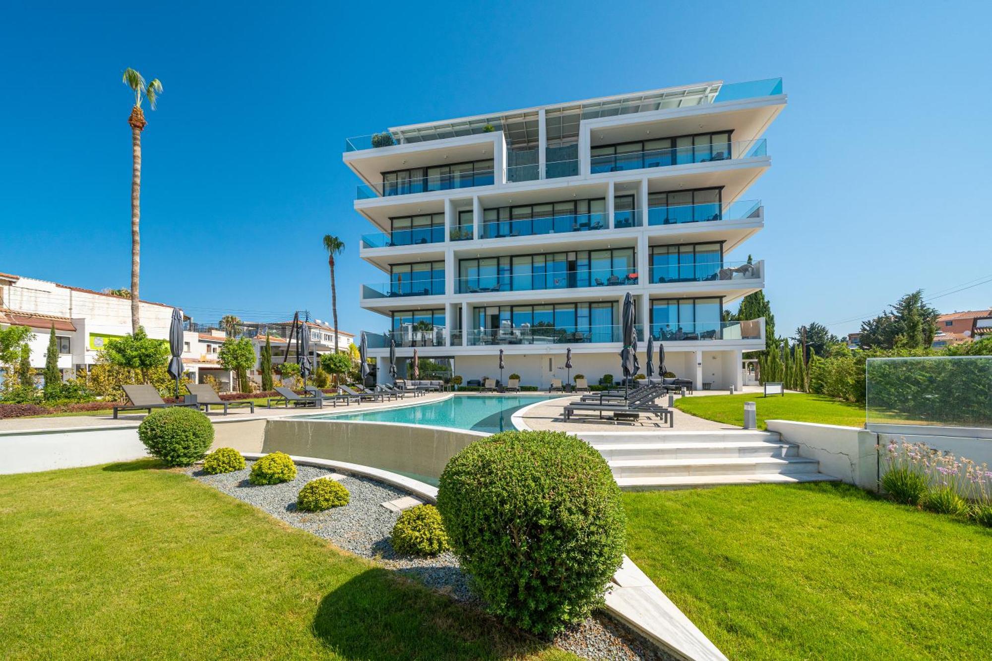 Aparthotel The Palmiers à Paphos Extérieur photo